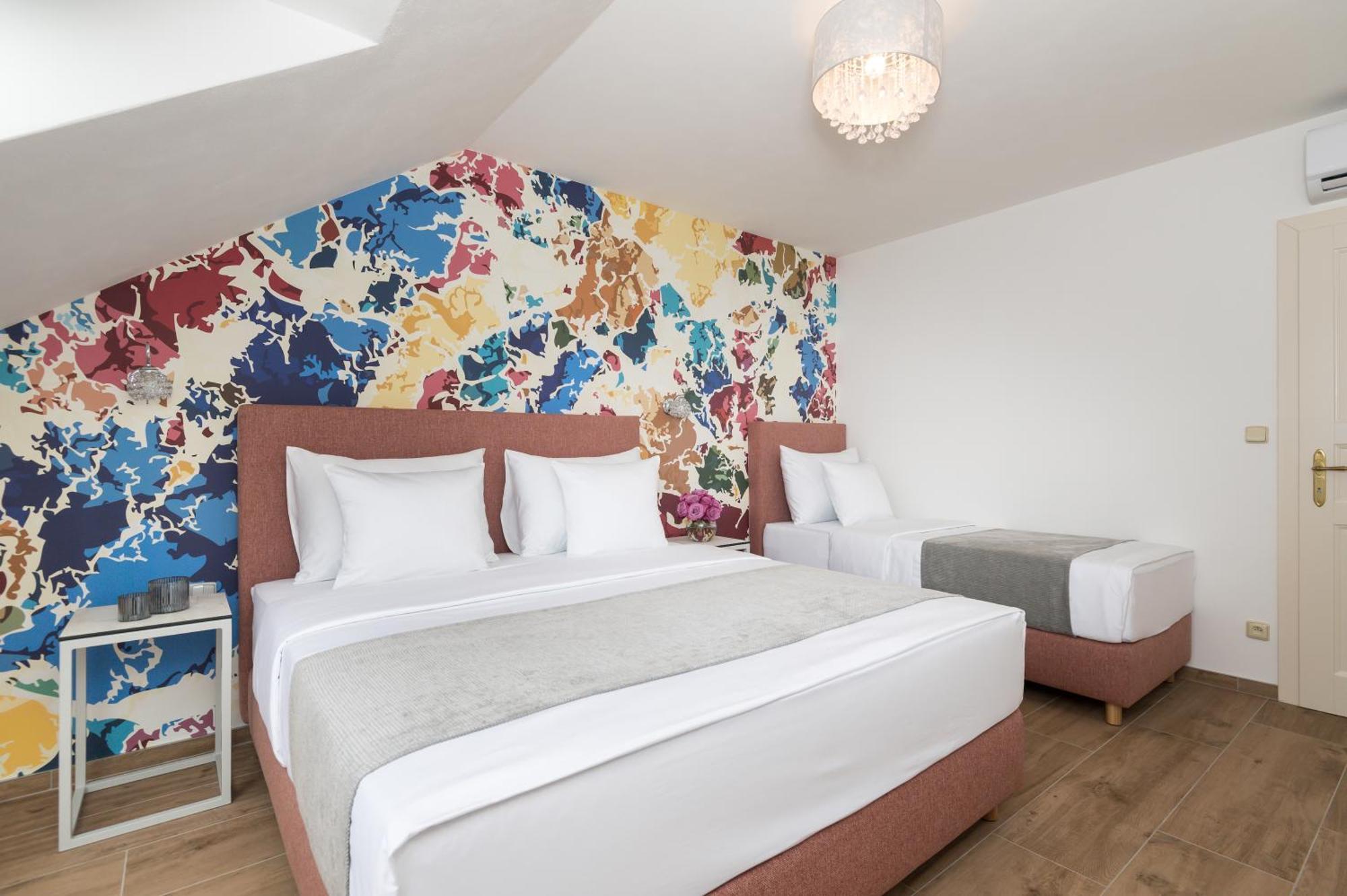 Apartahotel Eight Secrets Boutique By Dwellfort 4*