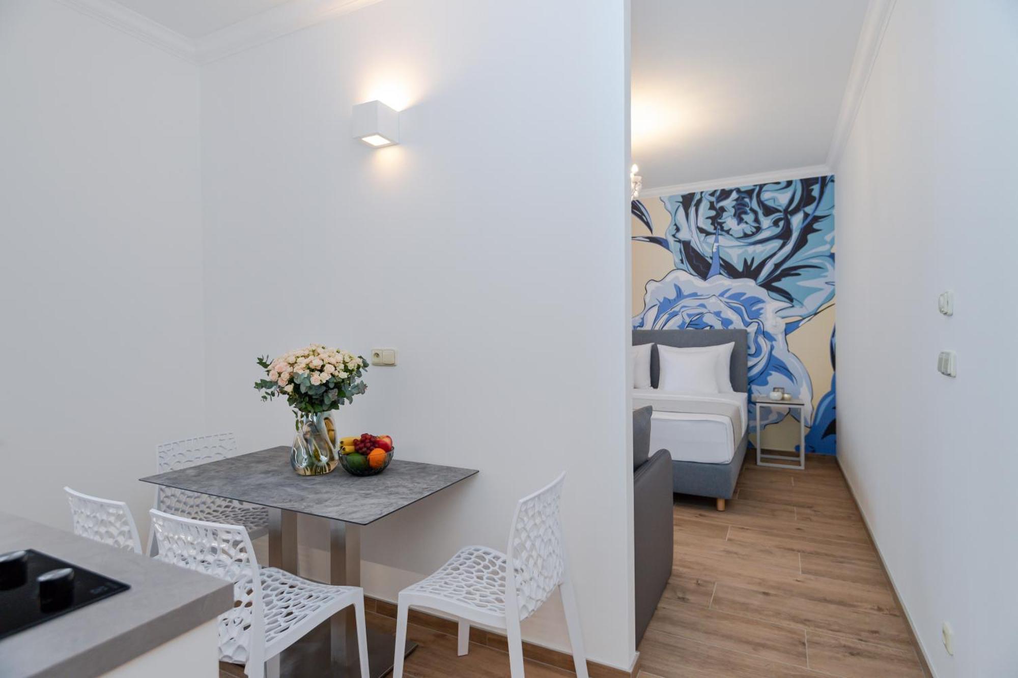 Eight Secrets Boutique By Dwellfort Apartahotel 4*