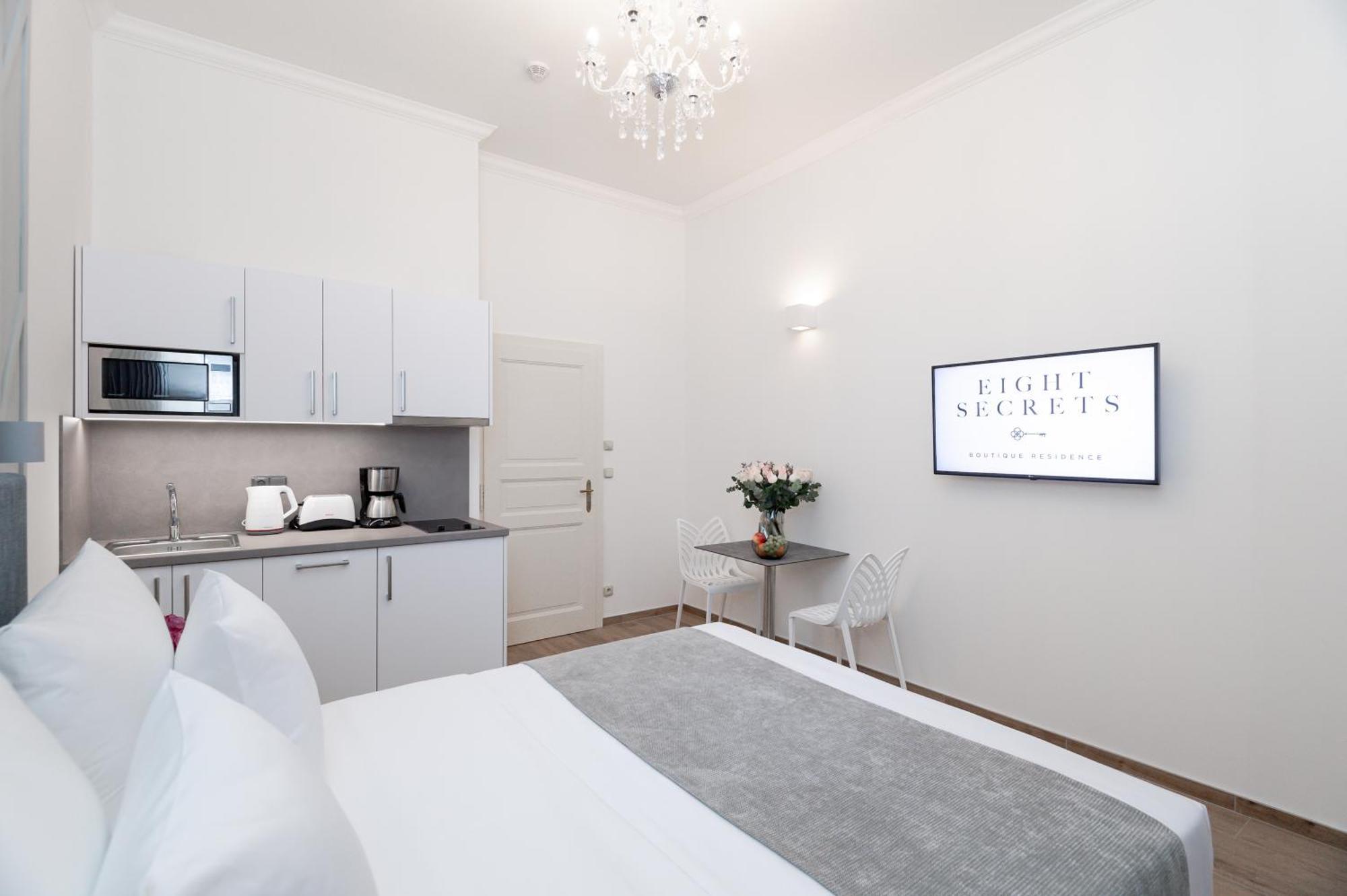 Eight Secrets Boutique By Dwellfort Apartahotel 4*