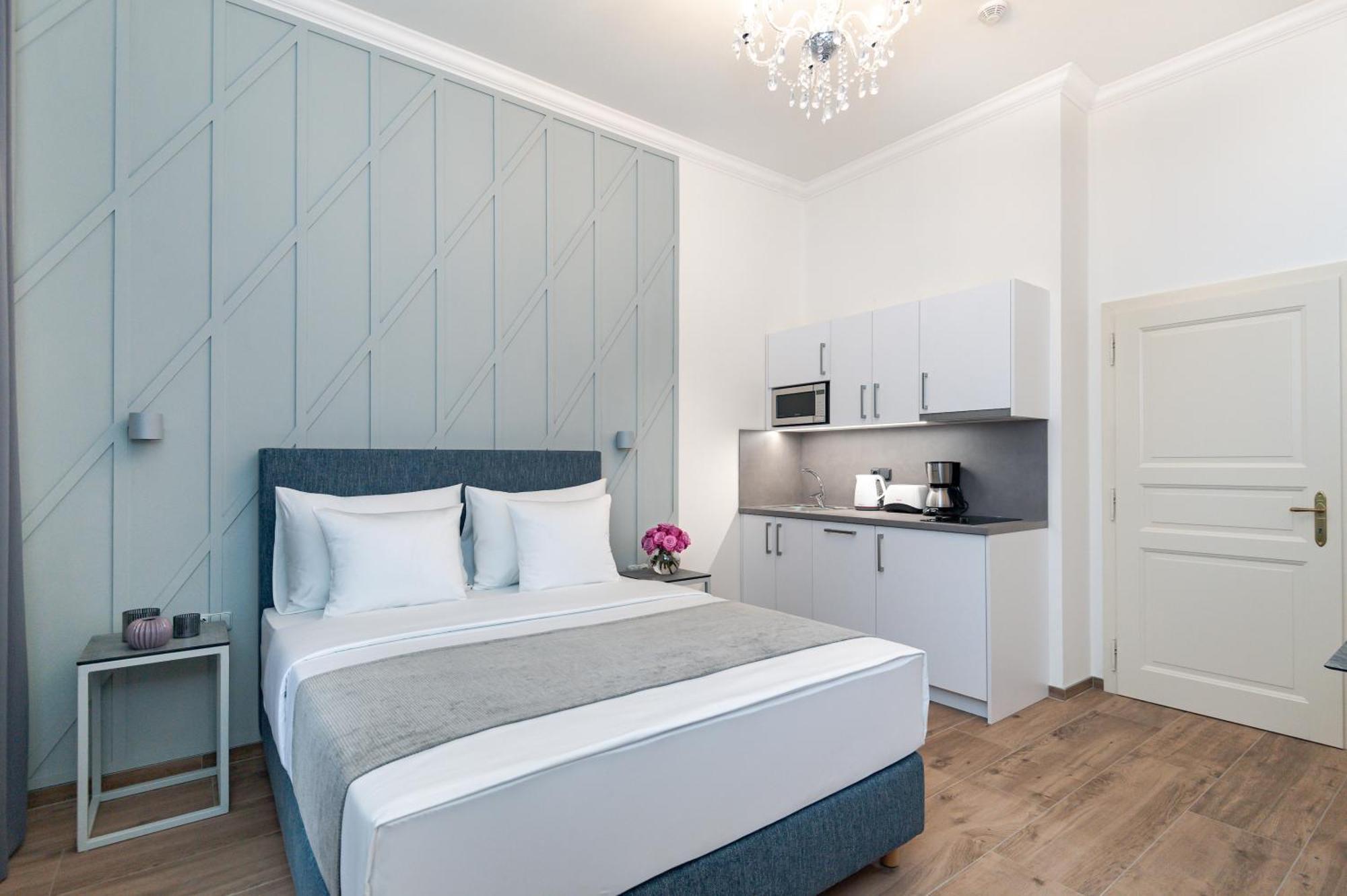 Eight Secrets Boutique By Dwellfort Apartahotel 4*